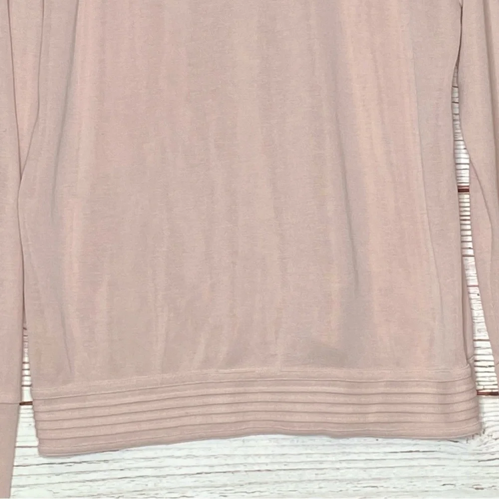 Athleta Serenity Criss Cross Sweatshirt in Soft Pink Sz M - Picture 8 of 12